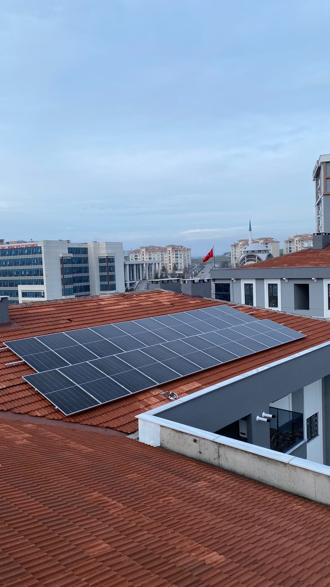 Kiremit Çatıda Güneş Paneli Dizisi - Solanka Enerji